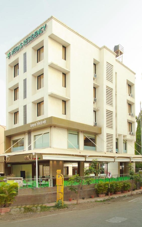 Hotel Vegas Residency Kalyān Esterno foto